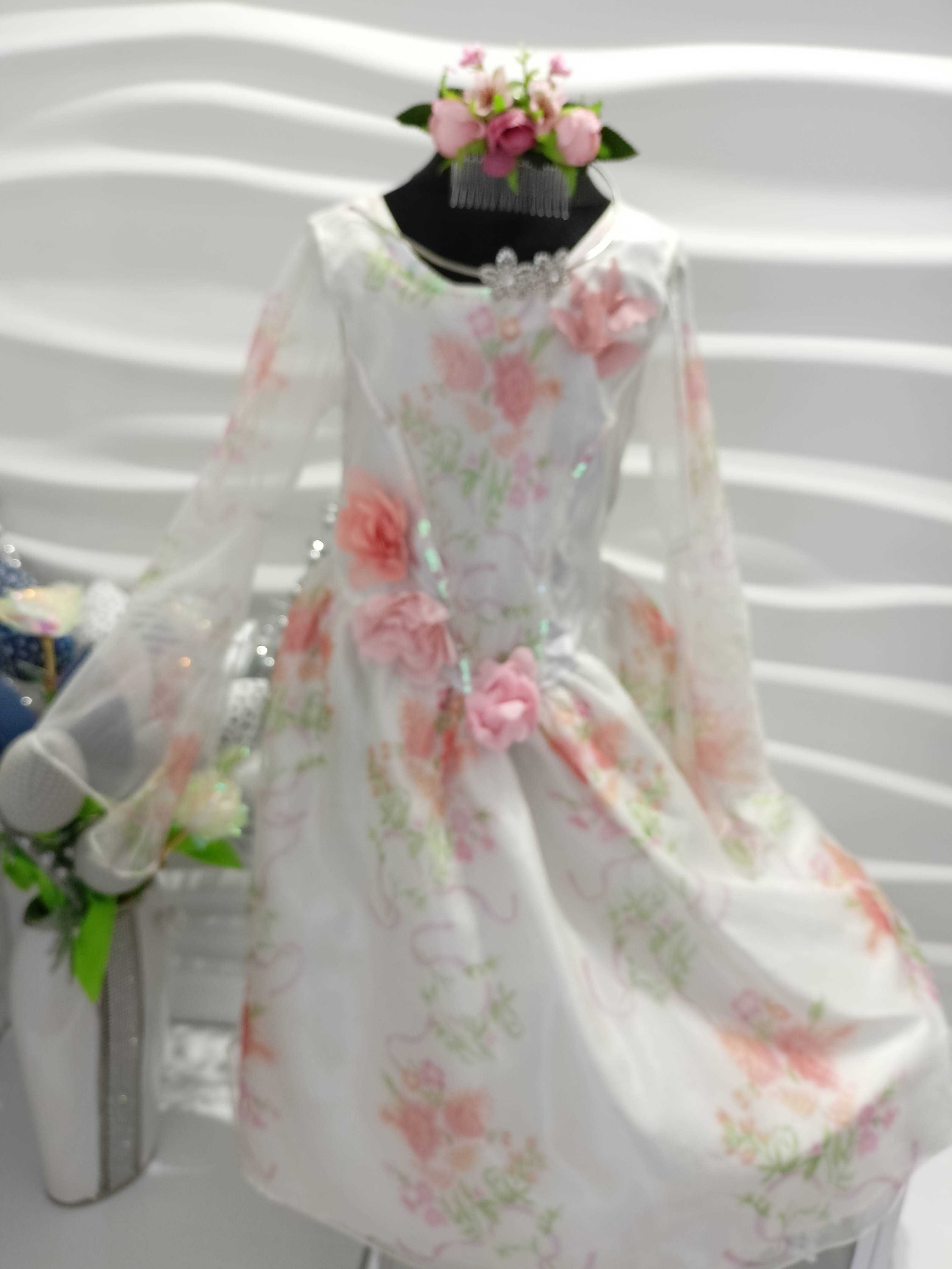 Disney suknia balowa Bella Piękna i Bestia 3/4 lata r.104 kwiatowa