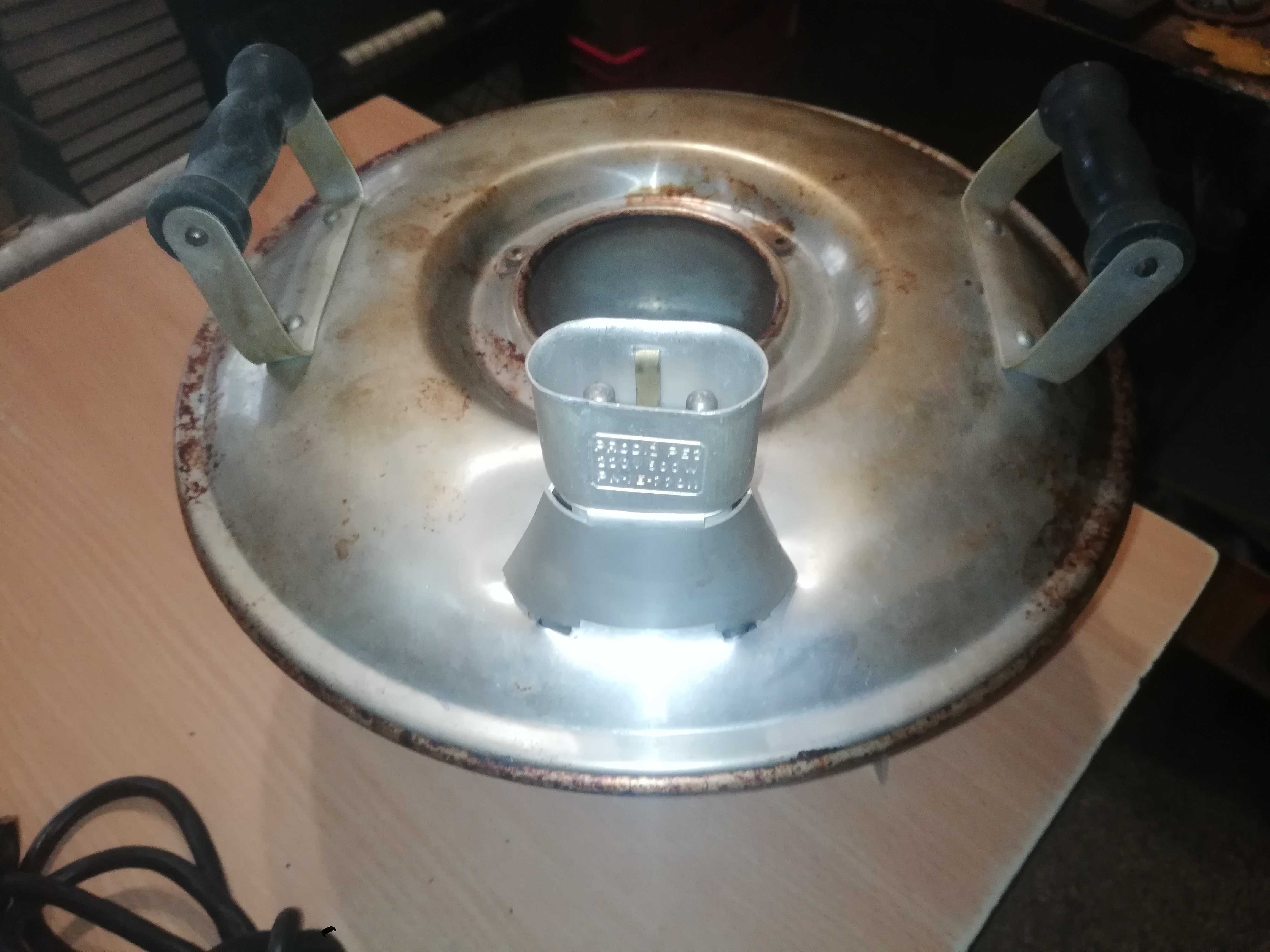 Stary aluminiowy prodiż PE 2         PRL           M