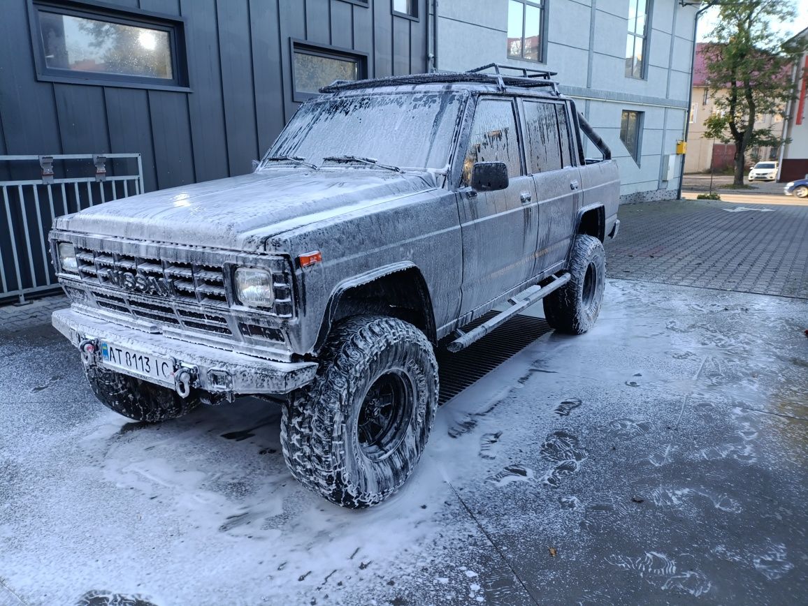 Ніссан Патрол к260