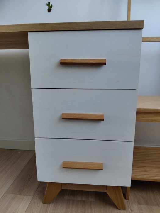 MEBLE do pokoju dziewczynki