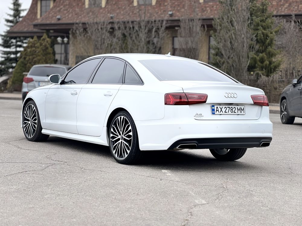 Продам Audi A6 2017