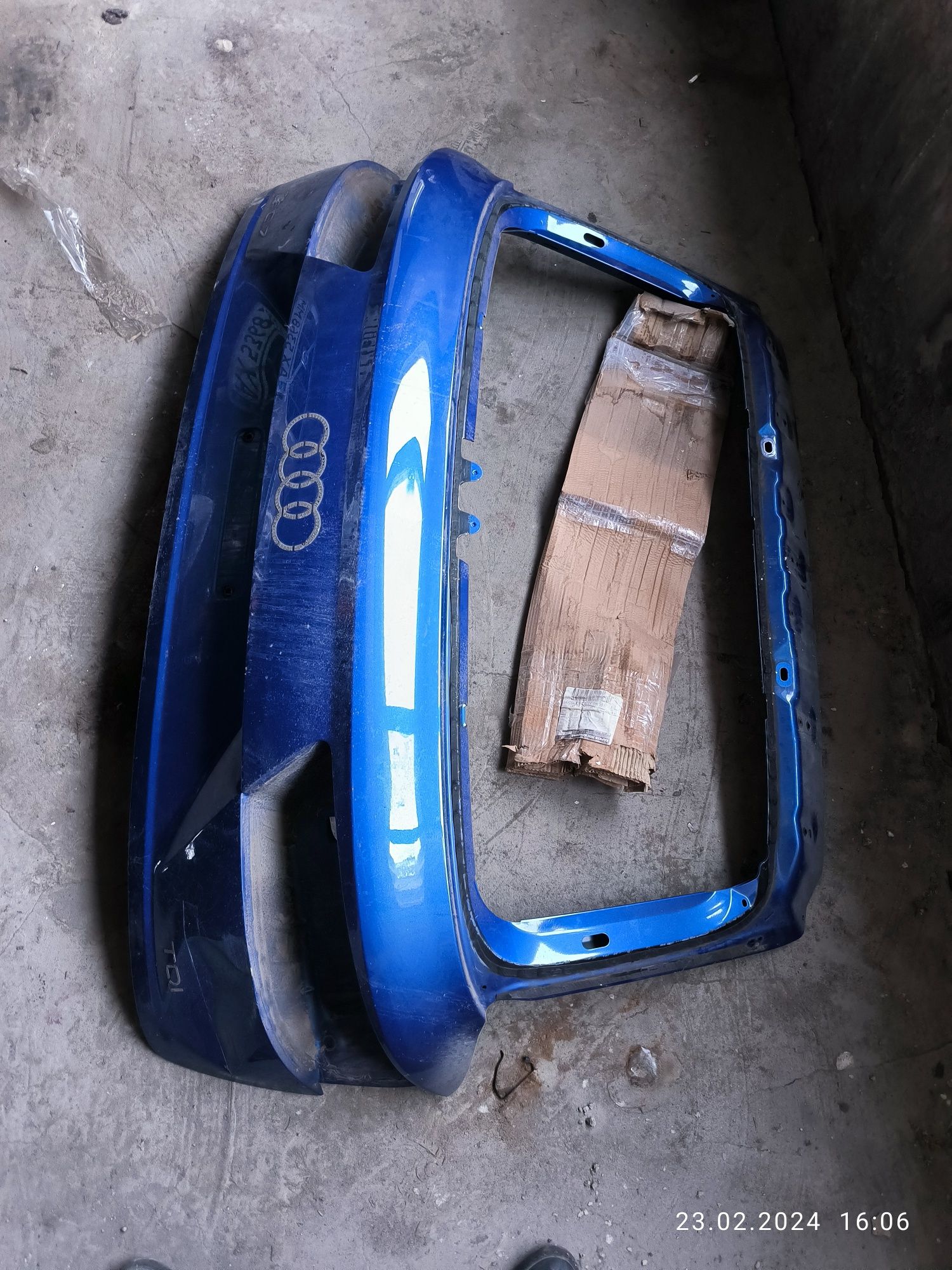 Кришка багажника ляда Audi