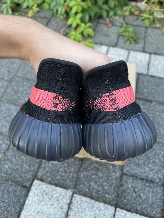 Adidas Yeezy Boost 350 V2 Red Stripe sneakersy buty czarne 45 1/3