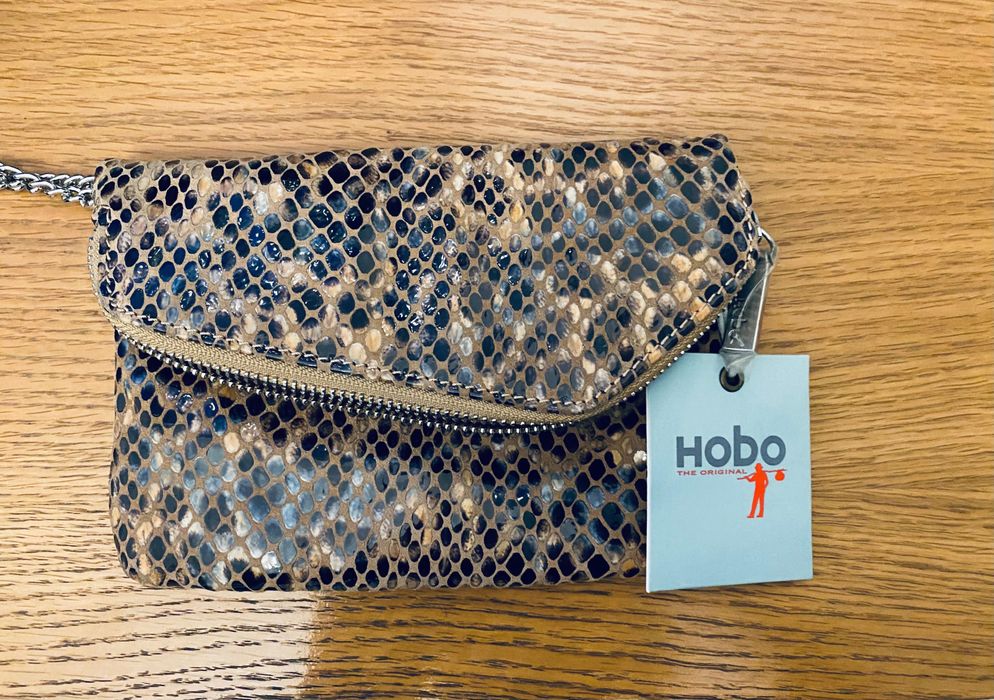 Torebka skórzana wężowa beż na łańcuszku kopertówka vintage Hobo bags