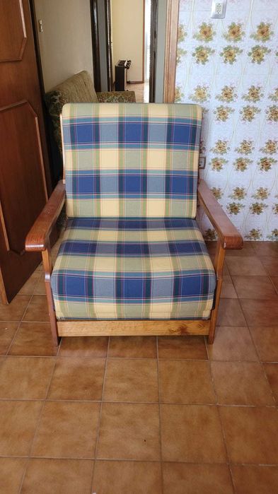 Sofá Cama Solteiro Pouf