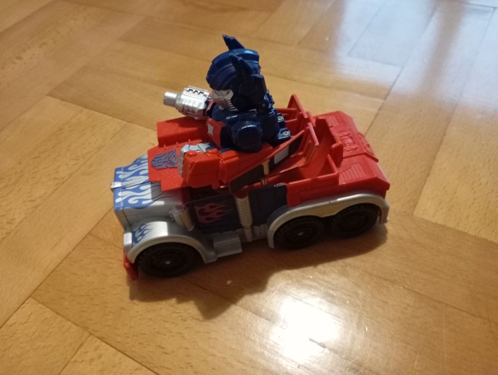 Nowe auto robót składane