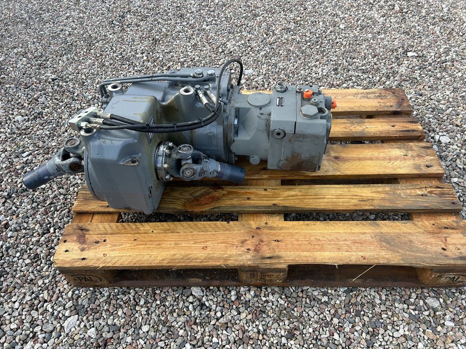 Skrzynia biegów z hydromotorem komplet koparka liebherr A314, 2011 rok