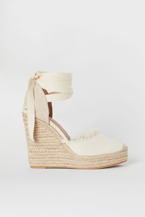 Espadryle beżowe na koturnie H&M 37 wiązane rattan