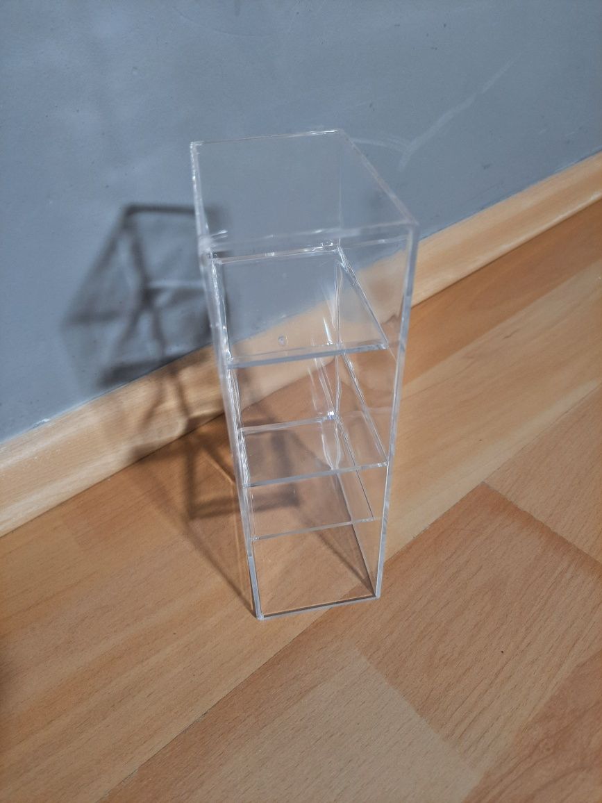Mini gablotka stojąca witryna 22x7x10