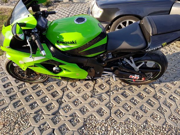 Sprzedam Kawasaki ZX9R