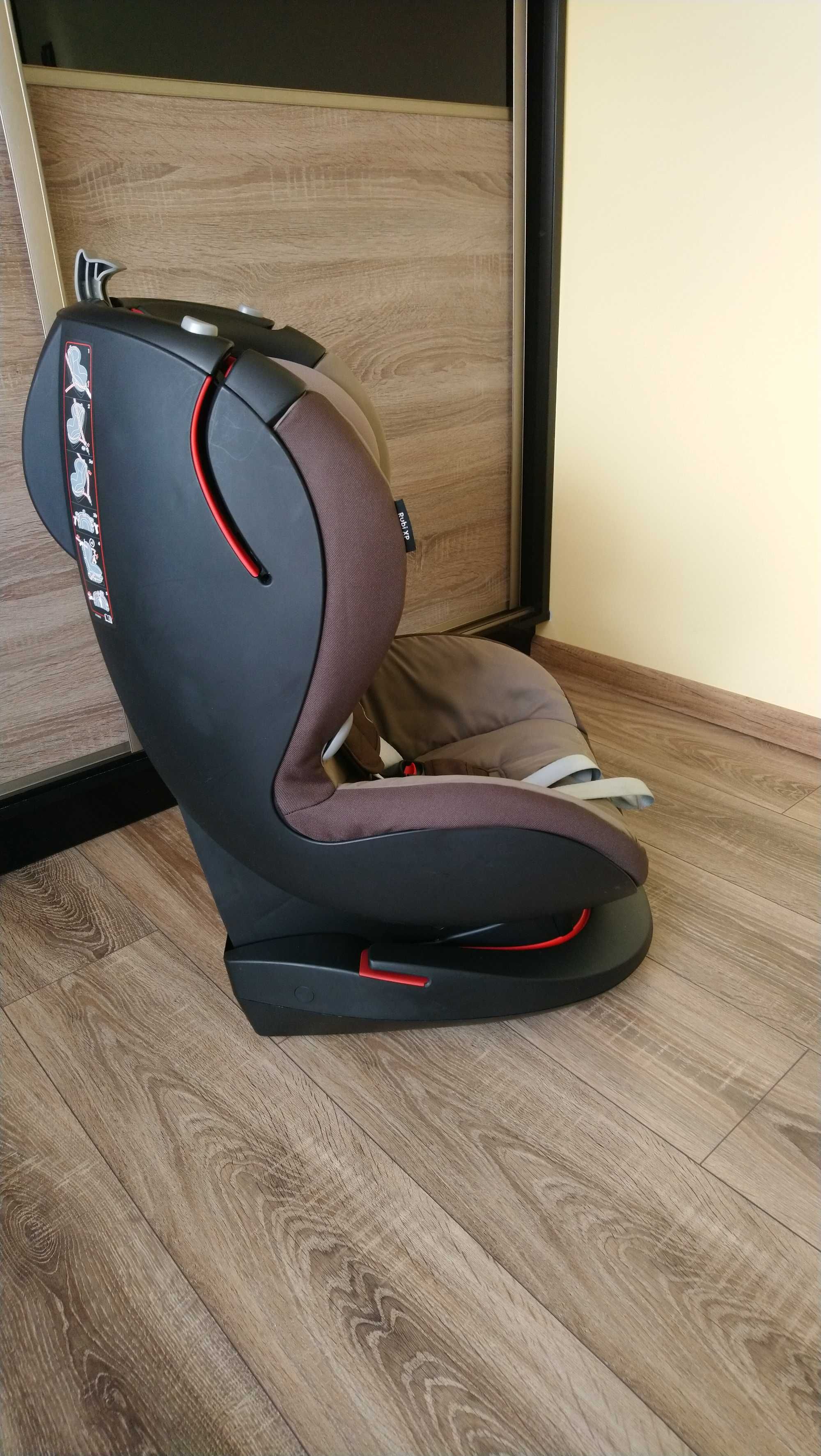 Fotelik samochodowy Maxi Cosi Rubi Xp 9-18kg