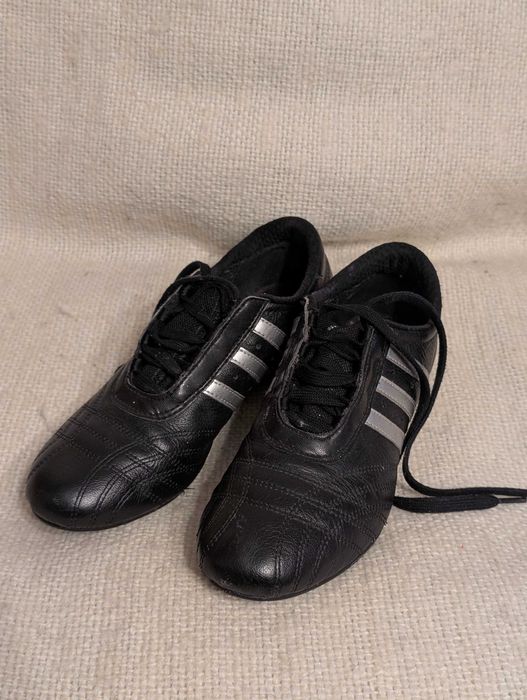 buty sportowe, korki skórzane adidas