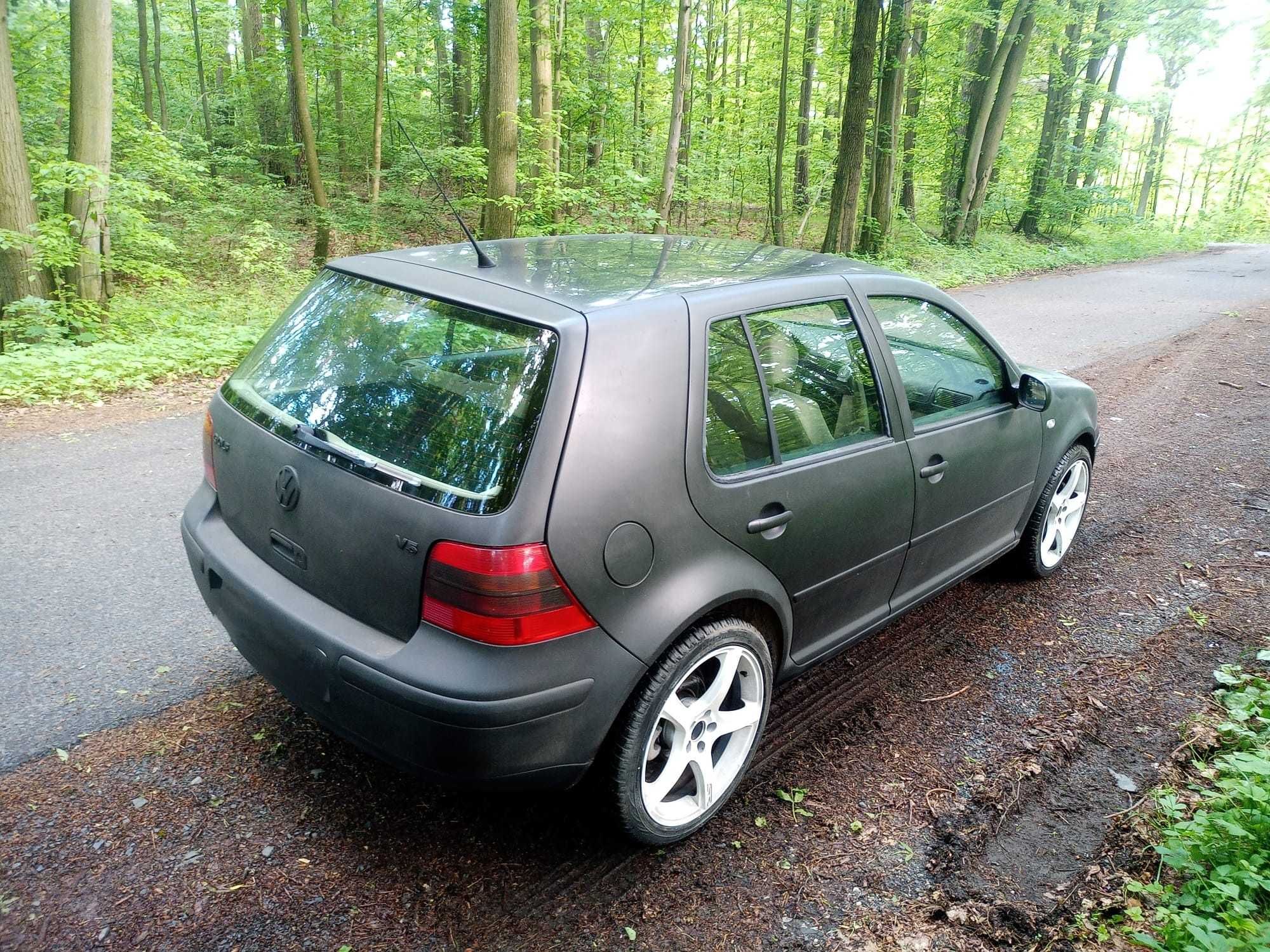 Sprzedam Volkswagen Golf VR5