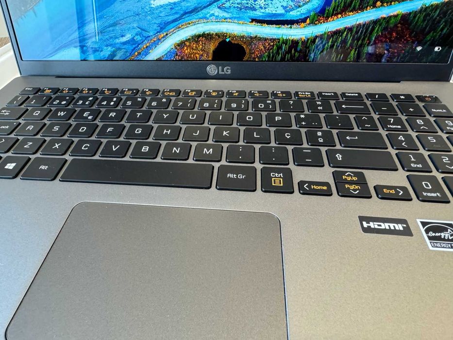 LG Gram 15Z90N intel i7 16GB DDR4 Win11 - 512 SSD Ecrã Touch