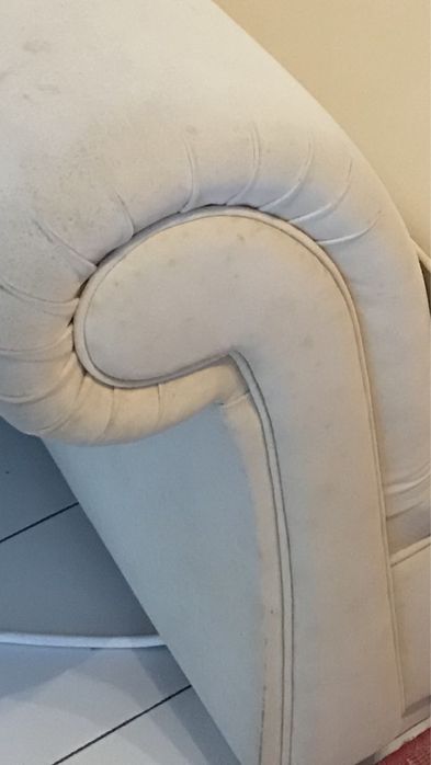 Sofá 2 lugares pele de pêssego