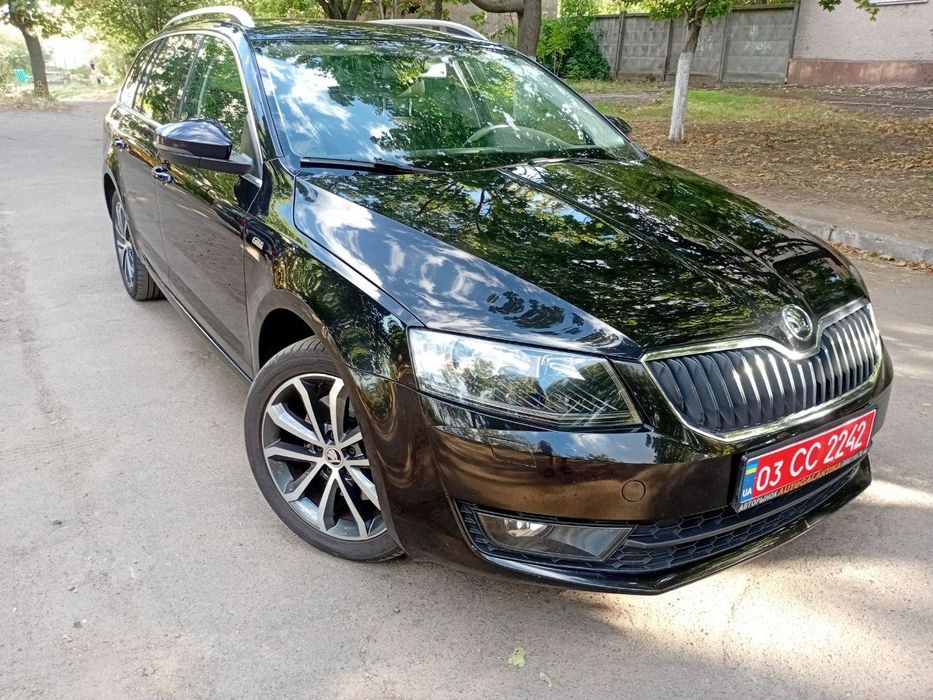 Продам skoda oktavia a7 автомат 1.8
