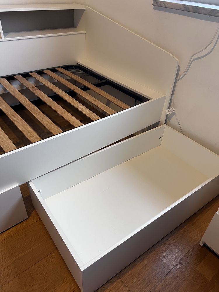 Cama Individual com 3 prateleiras + 2 gavetas de arrumação