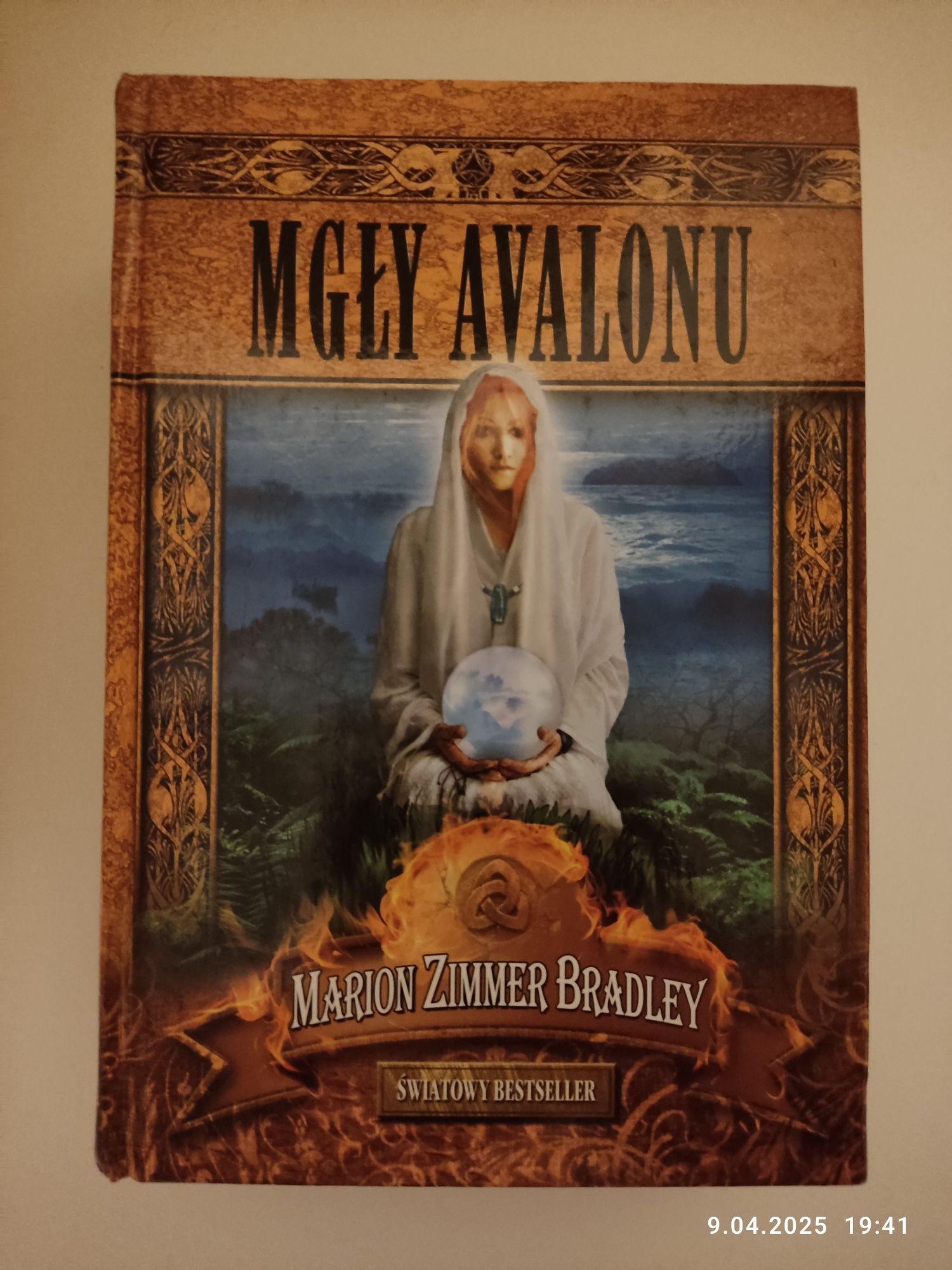 Mgły Avalonu Marion Zimmer Bradley