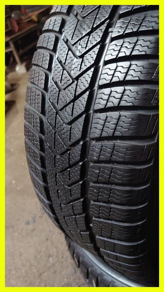 Пара зимних шин Pirelli Sottozero 3 winter 225/40 r19 225 40 19