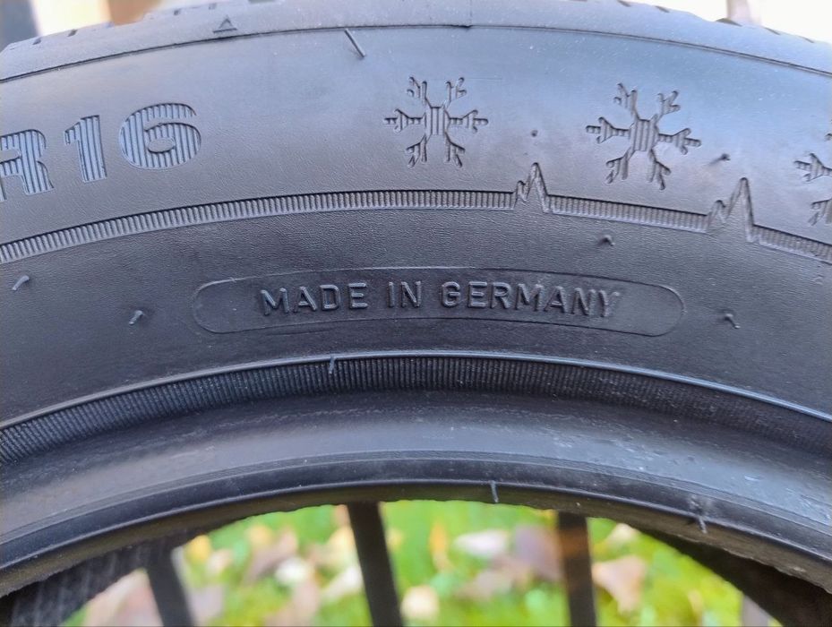 205 55 16 Dunlop Winter Sport 5