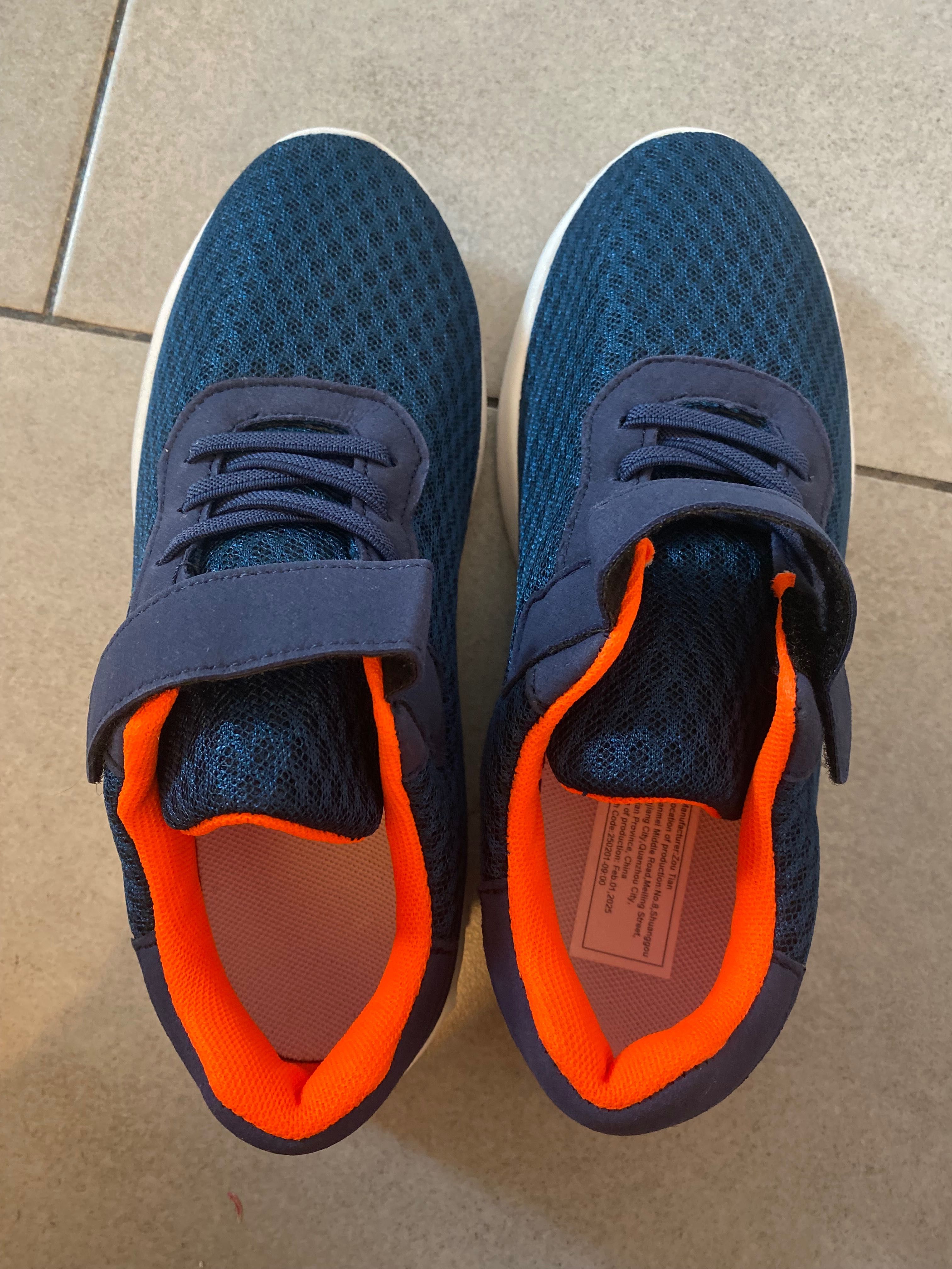 Buty sportowe/ adidasy