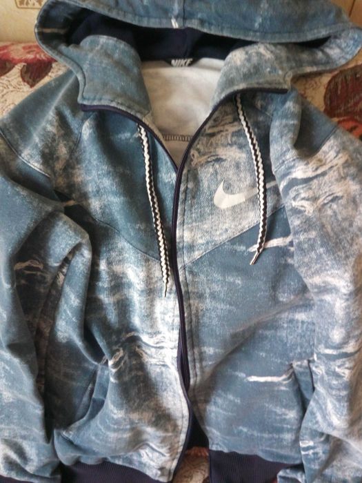 Продам  кофту 44- 46 розміру.