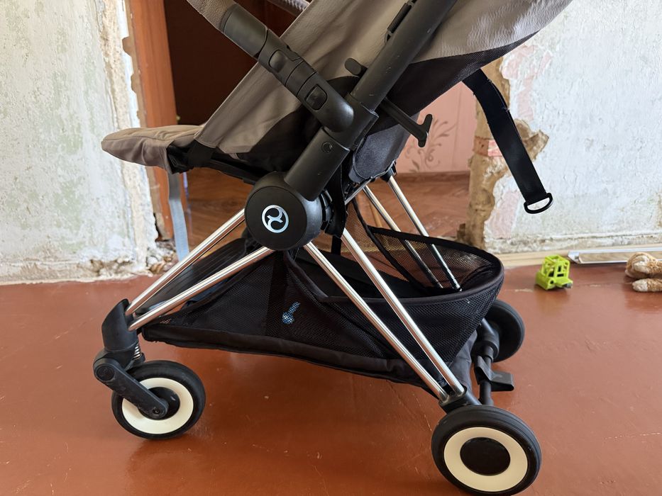 Cybex coya коляска
