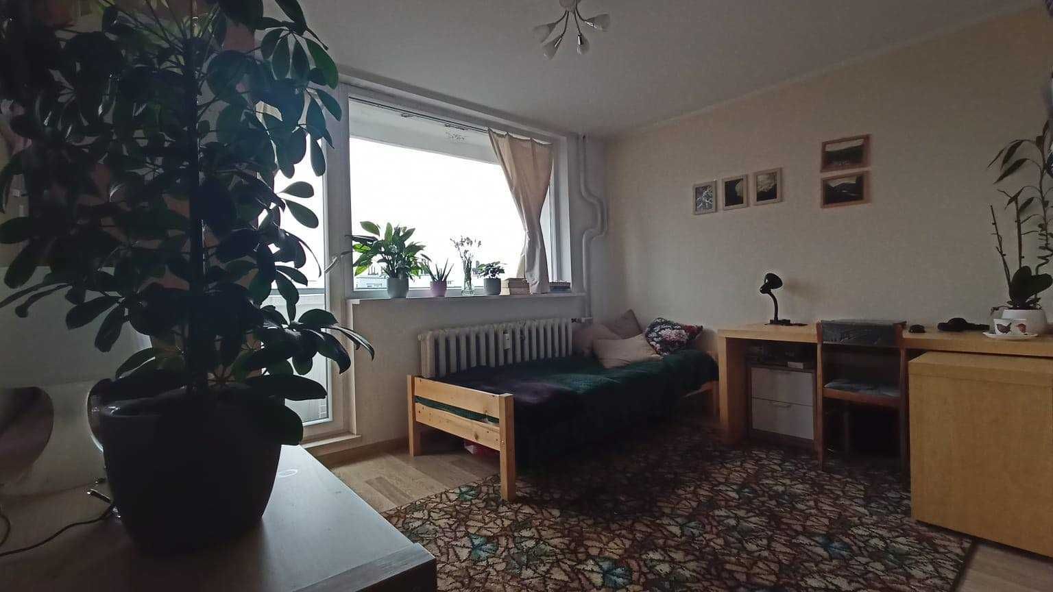 = = = DUŻY JEDNOOOSOBOWY POKÓJ NA Os. Tysiąclecia Dolnym = = =