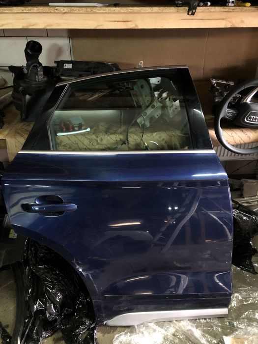 Дверка Audi Q5 80A Двері Дверь передняя передні правая праві Ауді ку5