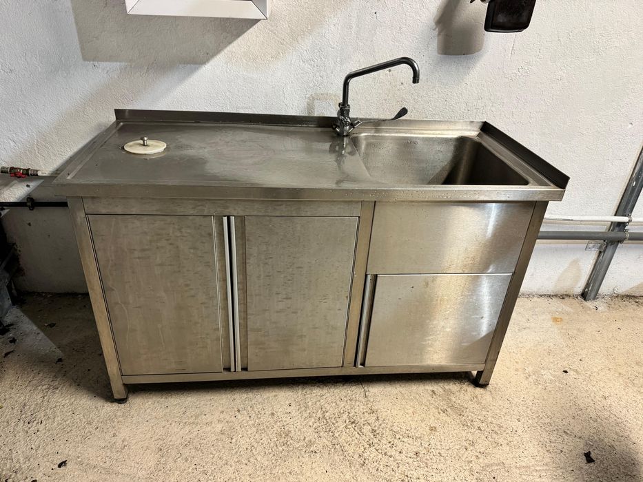 Bancada inox retangular c/ lavatorio