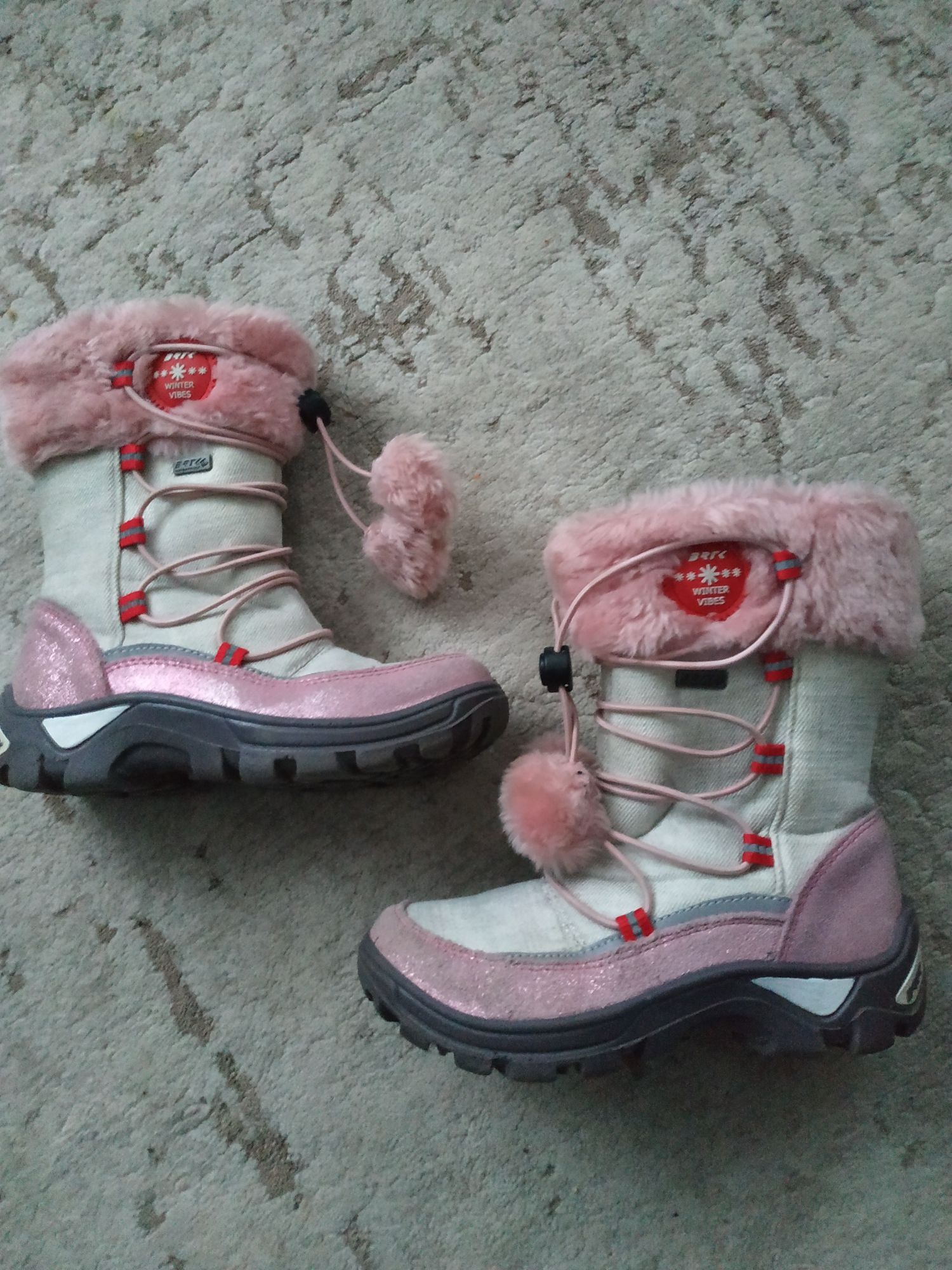 Buty zimowe/ śniegowce/ kozaki firmy Bartek w rozmiarze 30