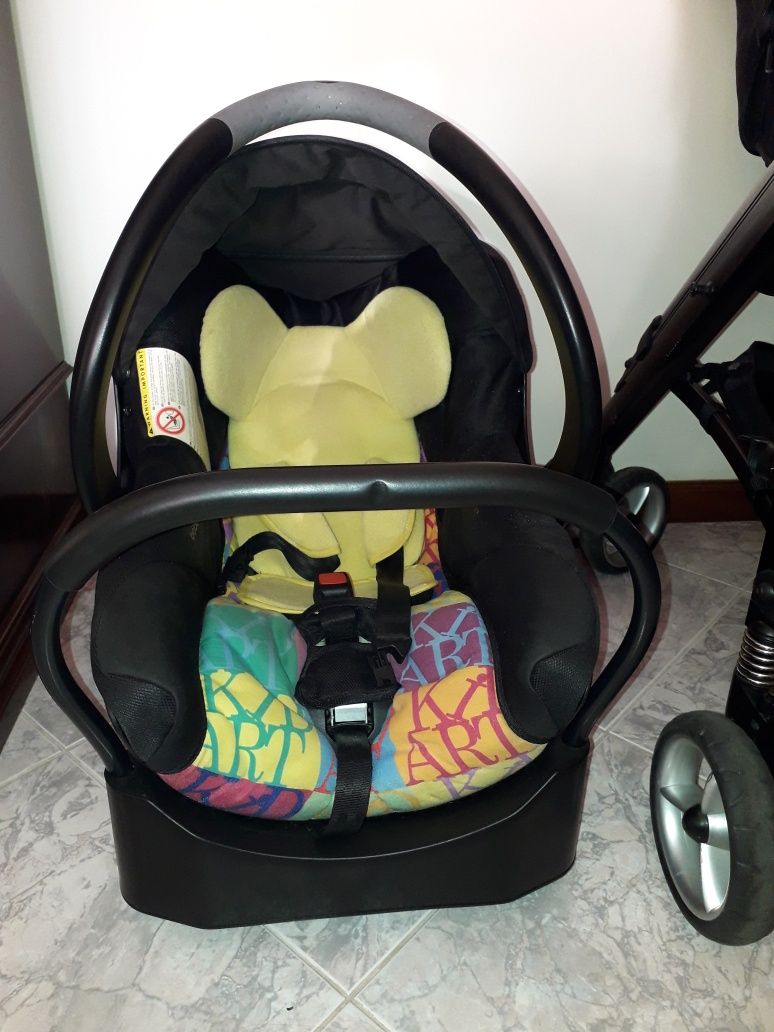 Carrinho de bebé, babycoque e base isofix