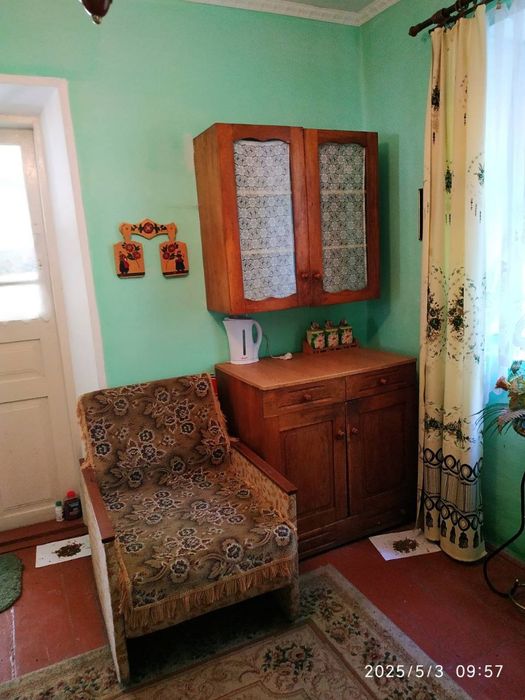 Продається будинок в с. Хотимир Тлумацького р-ну
із земельною ділянкою