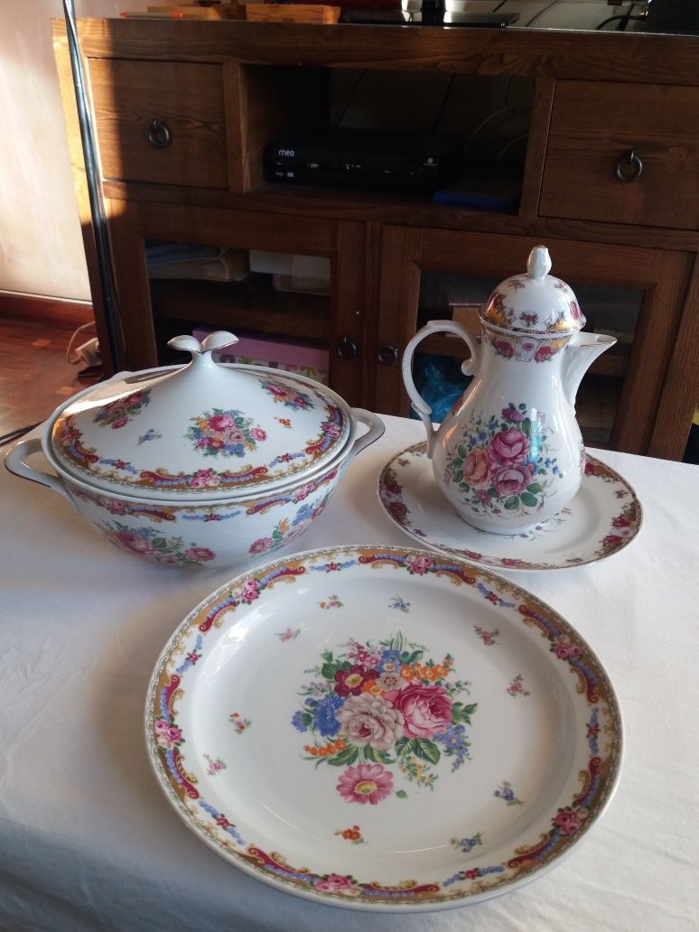 Peças porcelana "Limoges"