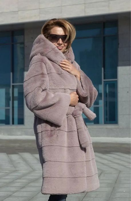 Шуба норкова поперечка еко хутро кожушок
 Розмір 50
Нова