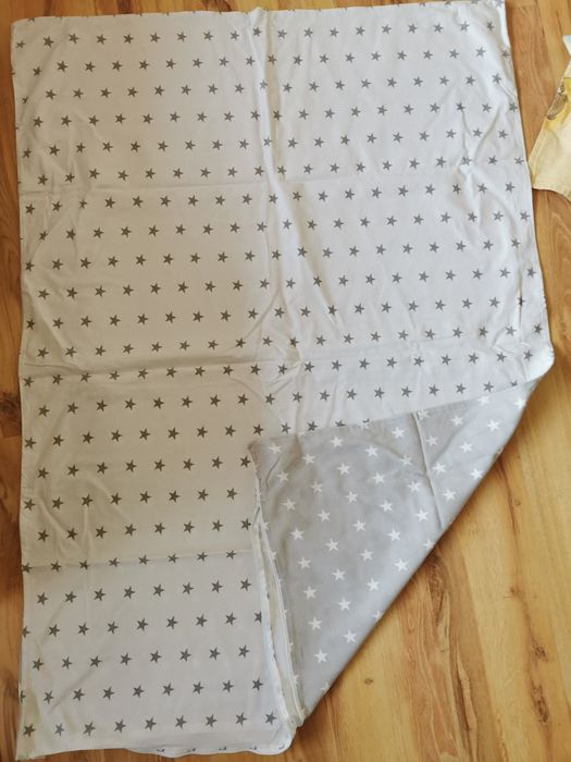 Komplet pościeli dziecięcej plus ochraniacz do łóżeczka