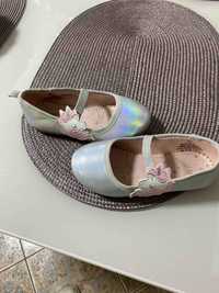 Стильные красивые туфли нарядные туфельки туфлi H&M Unicorn Единорог