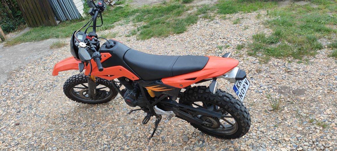 Zipp Tracker 250