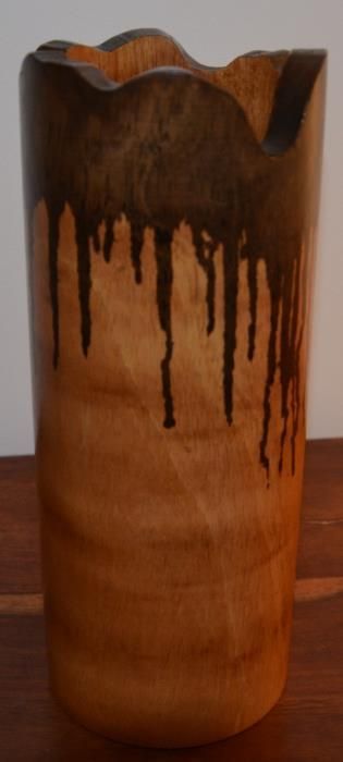 Jarra em madeira de fina qualidade – Altura 25,0 cm