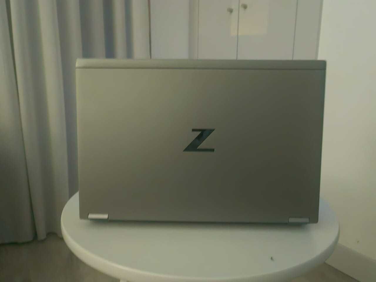 HP ZBook  Core i7 10ª Geração 32GB RAM  512GB SSD Quadro T2000 Ecrã 4K