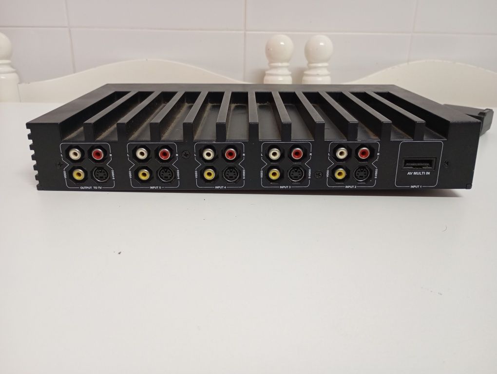 Adaptador Multitap PlayStation 2 (4 Comandos + 4 Cartões de Memória)