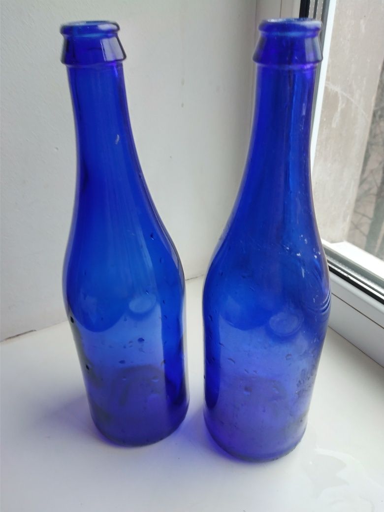2 синие вазы стекло