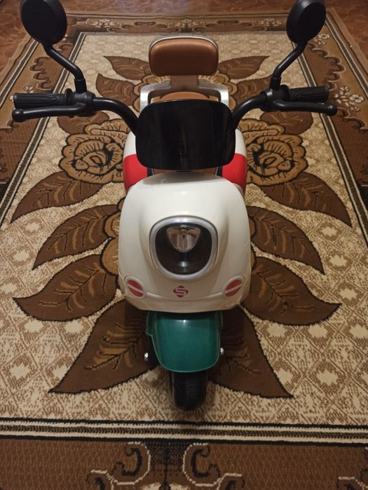 Детский электроскутер Lolly Kids