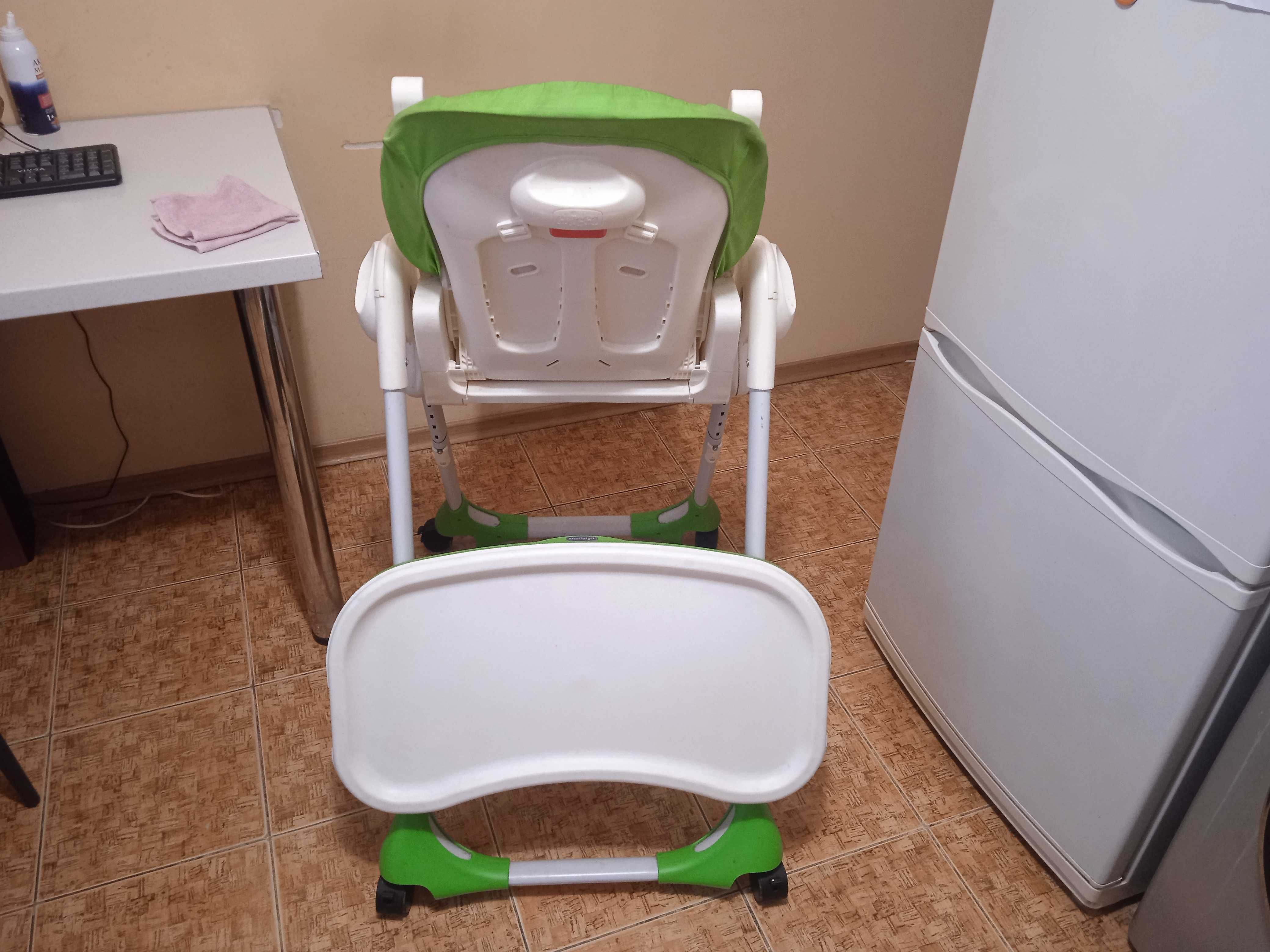 Кресло Чикко для кормления малыша