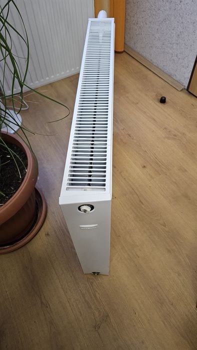 Grzejniki panelowe podwójne z termostatem