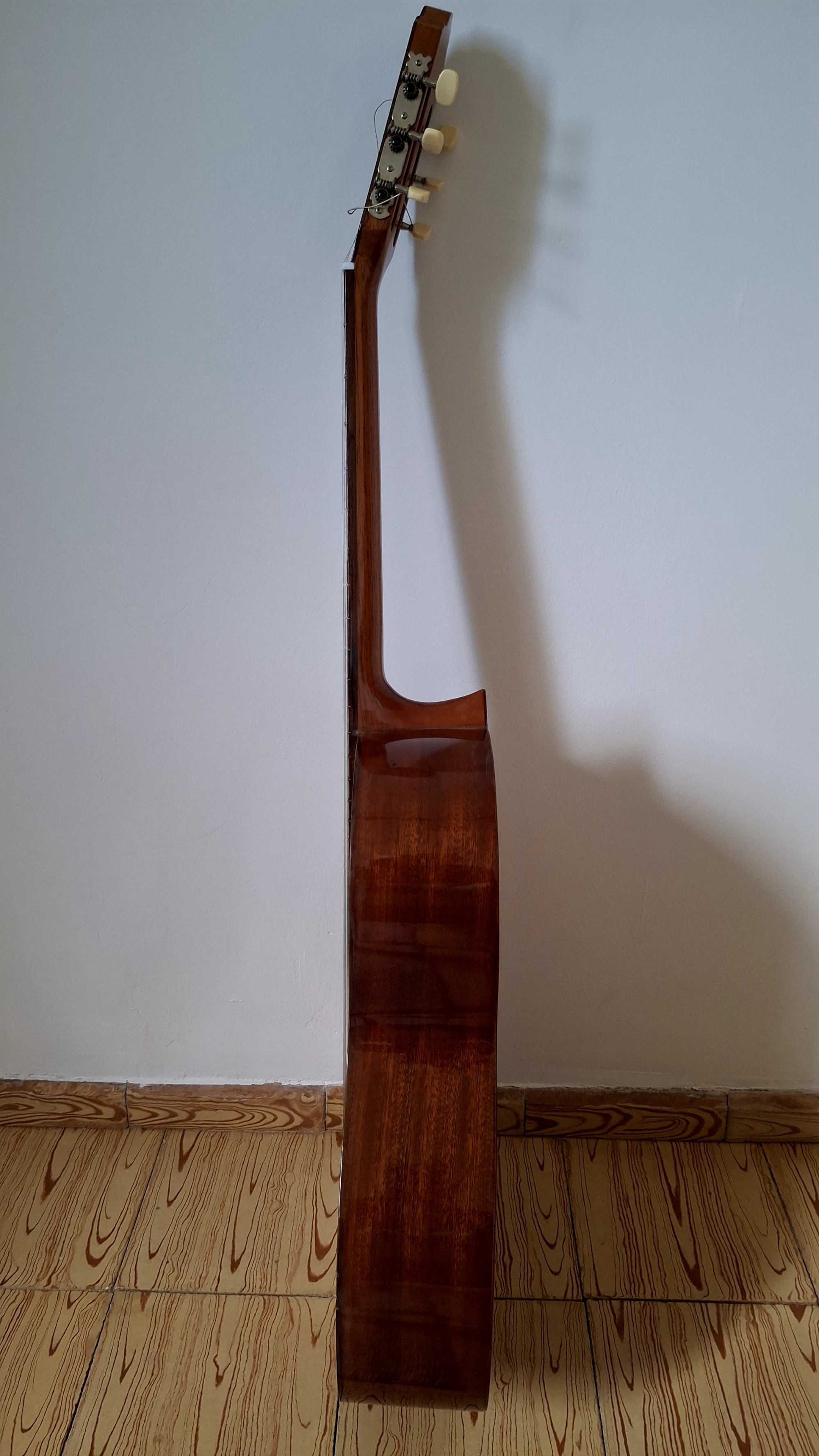 Guitarra clássica Esteve mod 4ST