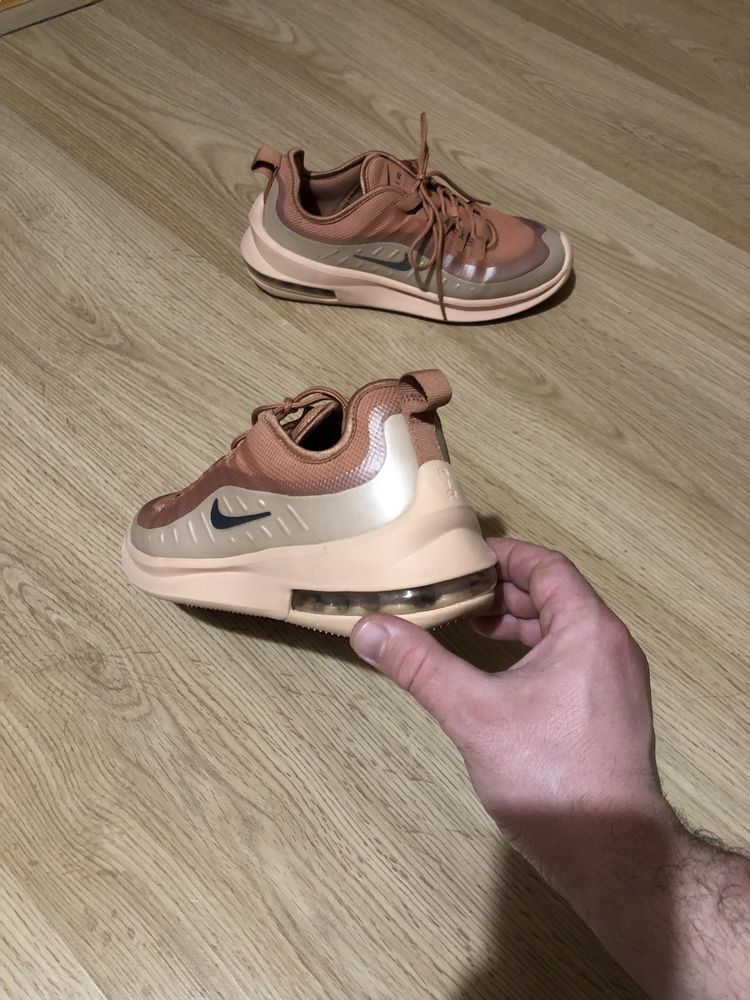 Кросовки Nike Air Max Axis Terra Blush W