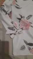 Nowa biała bluzeczka damska w różowe pudrowe kwiaty, Vubu, kokardka