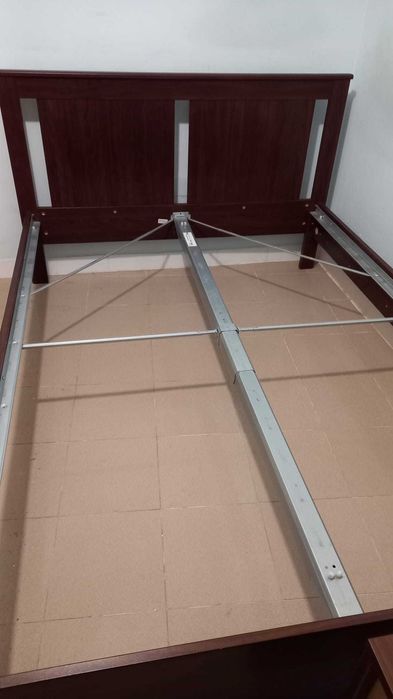 Cama de casal IKEA Songesand