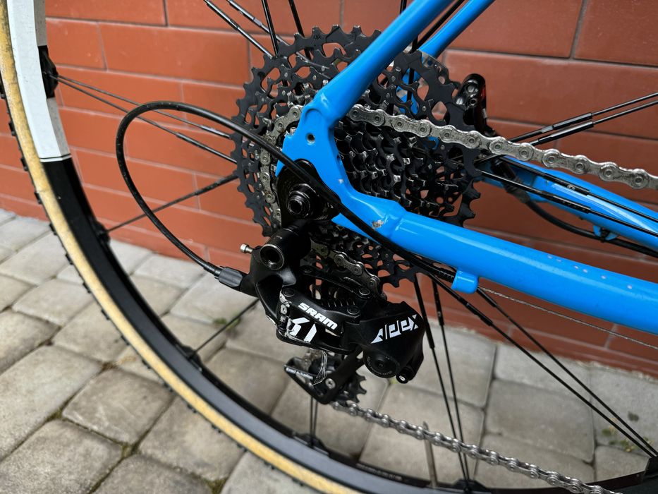 Гравійник CONWAY GRV 800. Sram apex 1x11